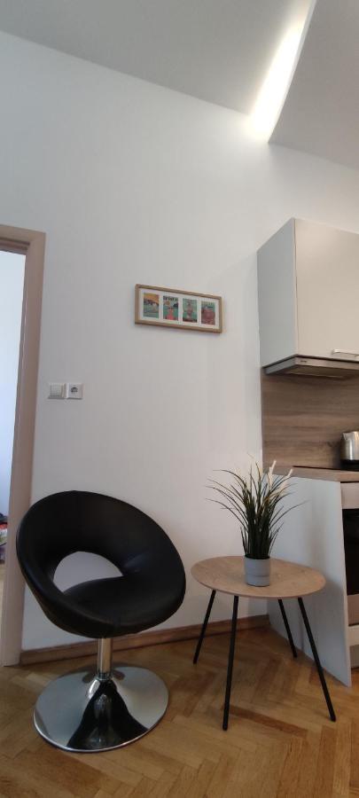 Apartment Milani With Private Garage Opatija Luaran gambar