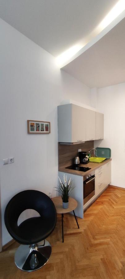 Apartment Milani With Private Garage Opatija Luaran gambar