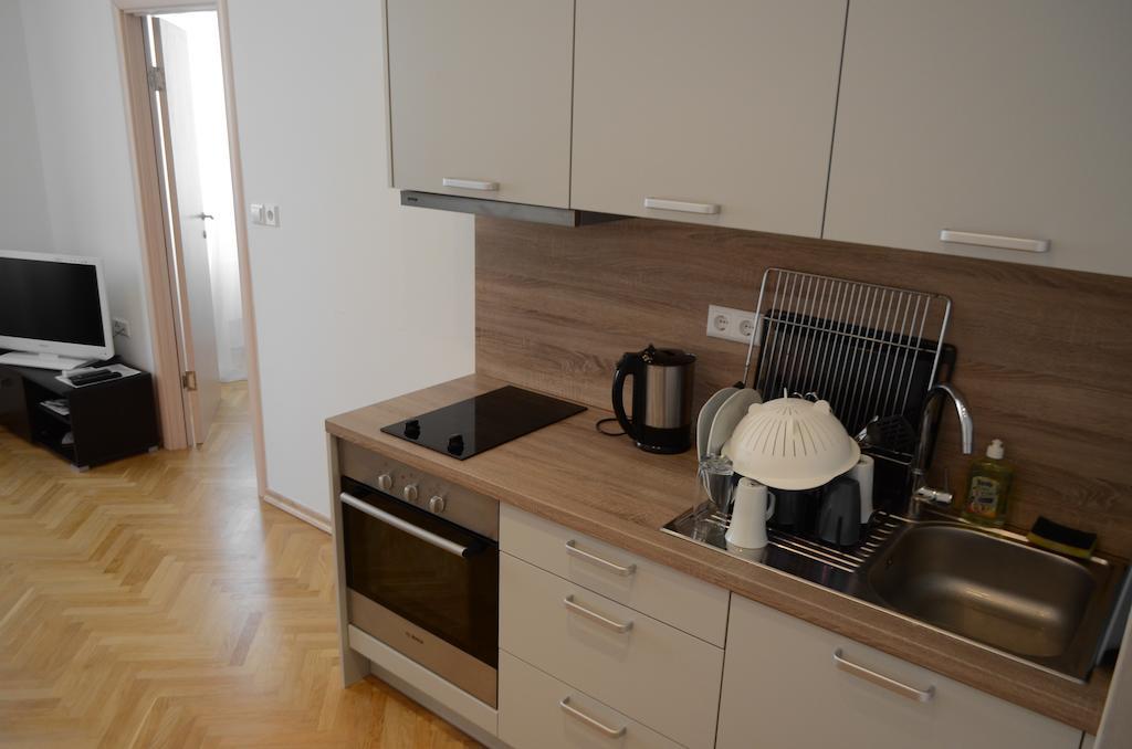 Apartment Milani With Private Garage Opatija Bilik gambar